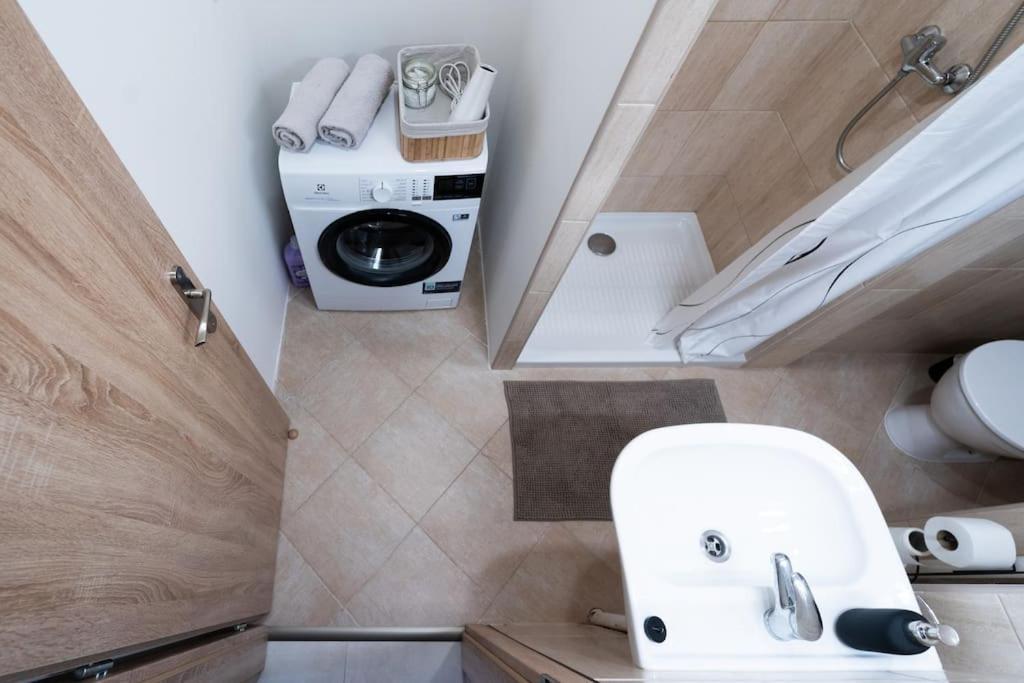 Studio Apartment In Brno-Center Экстерьер фото